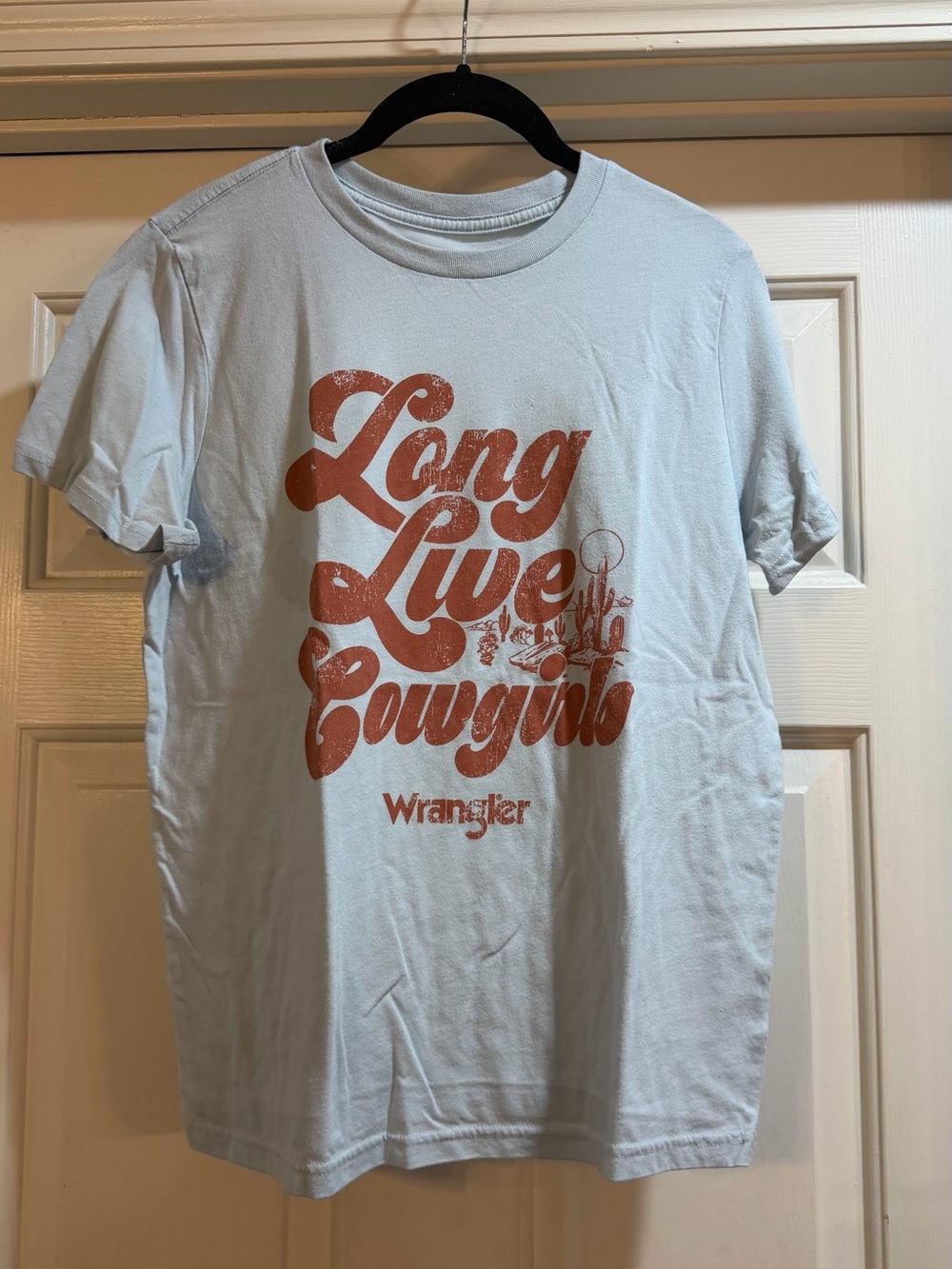 Wrangler 'Long Live Cowgirls' Light Blue Graphic Tee Size M